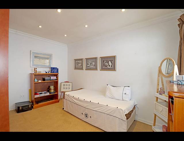 3 BEDROOM FREEHOLD FOR SALE IN HIGHLANDS NORTH